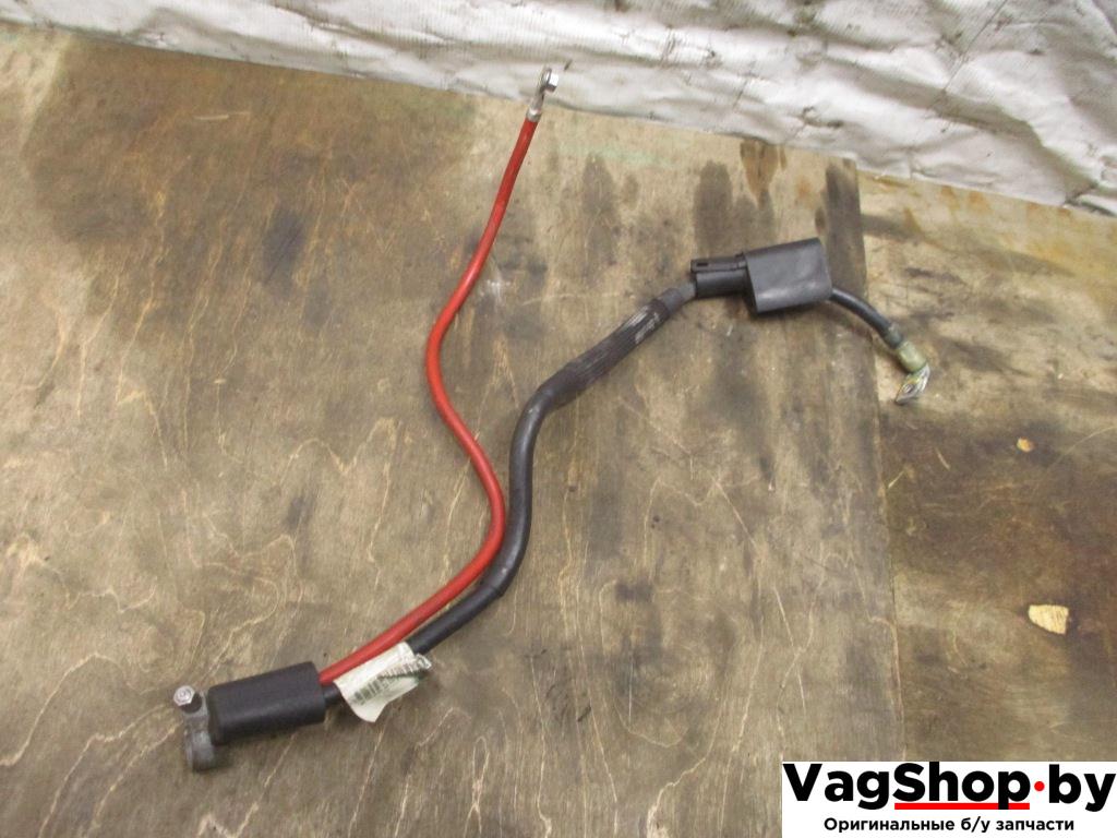 клемма аккумулятора плюс Volkswagen Golf 6 поколение 2010, 1.6 л., TDi, CAY, дизель, МКПП, красный, хетчбэк 5 дв., передний привод - фото №1