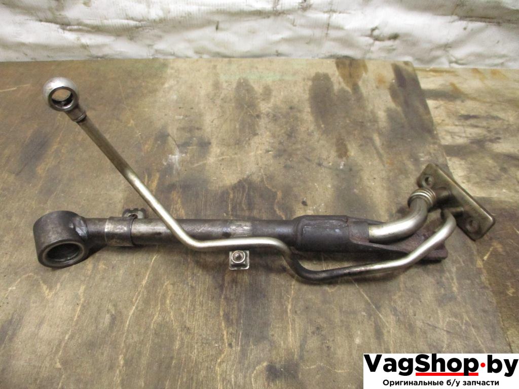 масляная трубка турбины Volkswagen Golf 6 поколение 2010, 1.6 л., TDi, CAY, дизель, МКПП, красный, хетчбэк 5 дв., передний привод, 03L145535A, 03L145736M - фото №1