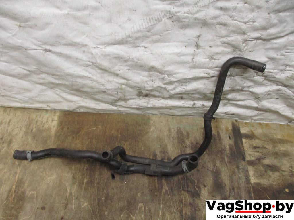 патрубок (трубопровод, шланг) Volkswagen Golf 6 поколение 2010, 1.6 л., TDi, CAY, дизель, МКПП, красный, хетчбэк 5 дв., передний привод, 1K0122109CF - фото №1