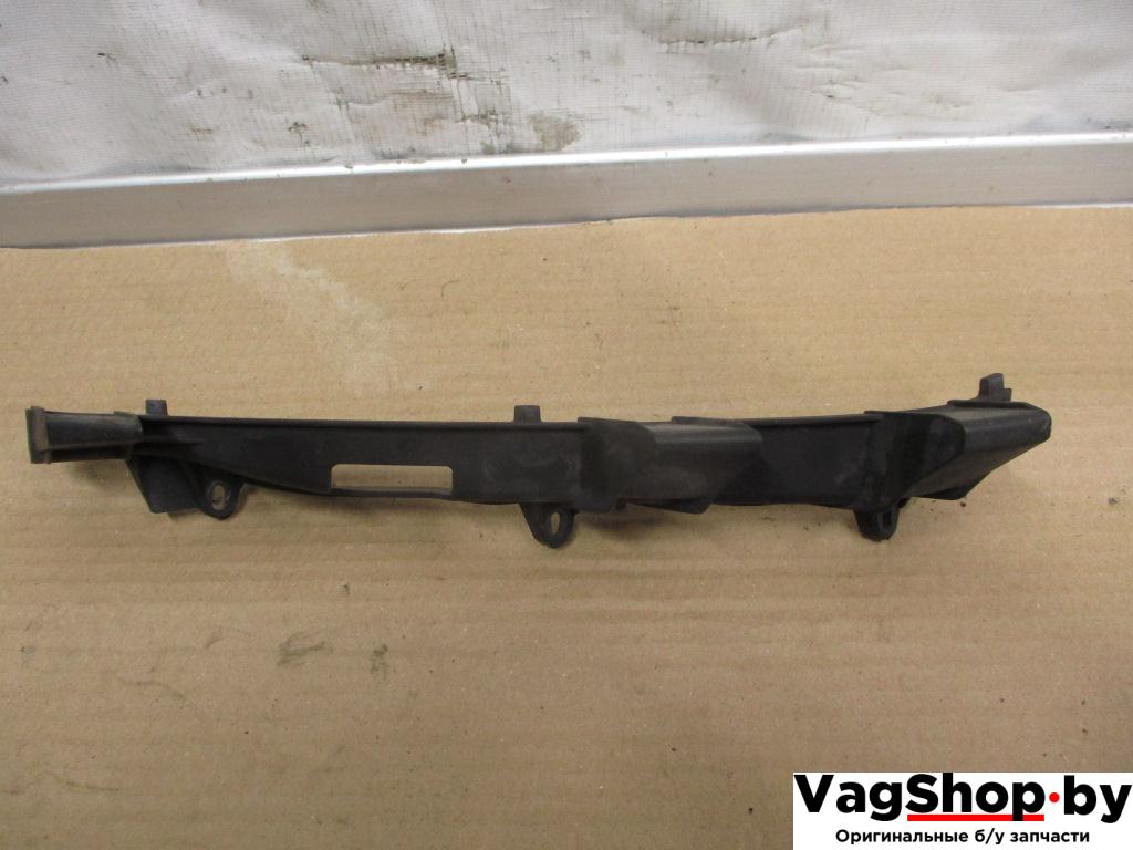 крепление фары правой Volkswagen Touran 2 2013, 2.0 л., TDi, CFH, дизель, МКПП, синий, минивэн, передний привод, 1T0941232A - фото №1