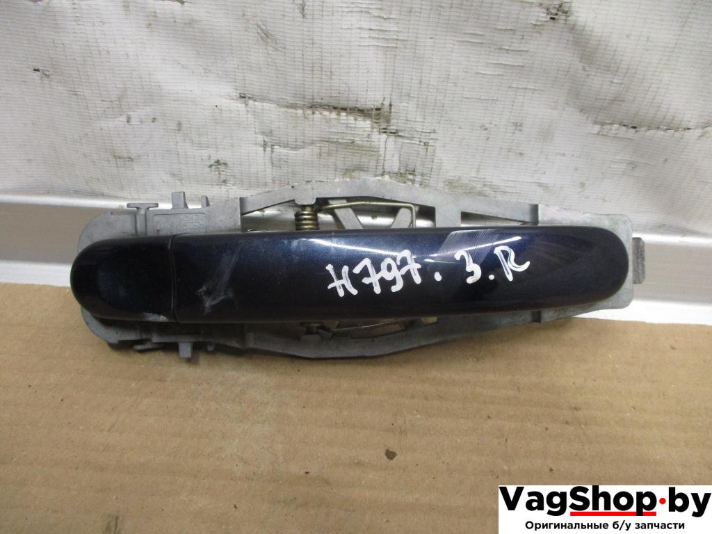 ручка наружная задняя правая Volkswagen Touran 2 2013, 2.0 л., TDi, CFH, дизель, МКПП, синий, минивэн, передний привод - фото №1