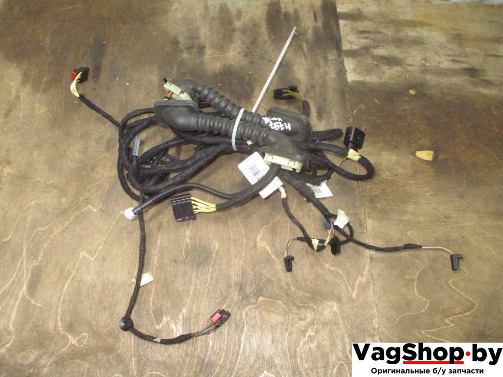 Проводка крышки багажника Volkswagen Touran 2 2013, 2.0 л., TDi, CFH, дизель, МКПП, синий, минивэн, передний привод - фото №1