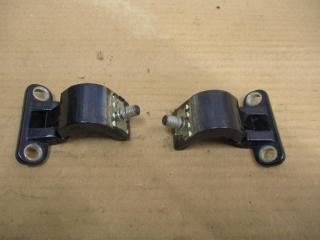 петля крышки багажника Volkswagen Touran 2 2013, 2.0 л., TDi, CFH, дизель, МКПП, синий, минивэн, передний привод, 1J9829301