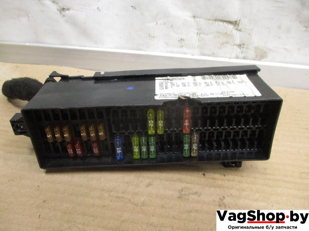 блок предохранителей Volkswagen Touran 2 2013, 2.0 л., TDi, CFH, дизель, МКПП, синий, минивэн, передний привод - фото №1