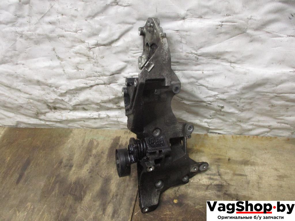 кронштейн двигателя Volkswagen Touran 2 2013, 2.0 л., TDi, CFH, дизель, МКПП, синий, минивэн, передний привод, 03L903143Q - фото №1