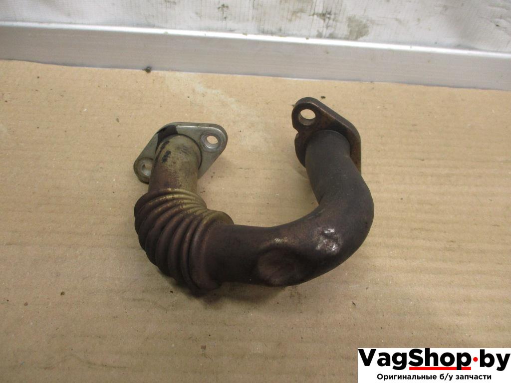 трубка системы рециркуляции EGR Volkswagen Touran 2 2013, 2.0 л., TDi, CFH, дизель, МКПП, синий, минивэн, передний привод, 03P131521B - фото №1