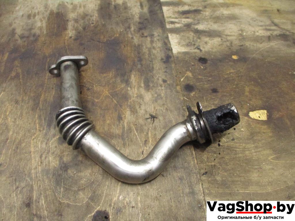 трубка системы рециркуляции EGR Volkswagen Touran 2 2013, 2.0 л., TDi, CFH, дизель, МКПП, синий, минивэн, передний привод, 03L131521R - фото №1