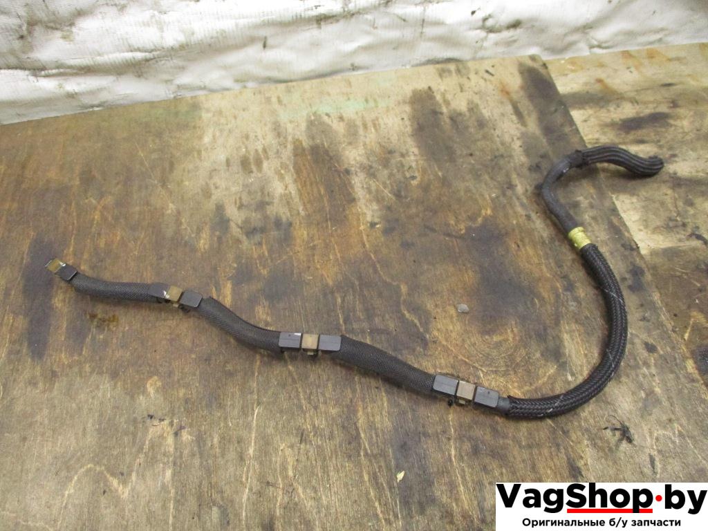 трубка обратки форсунок Volkswagen Touran 2 2013, 2.0 л., TDi, CFH, дизель, МКПП, синий, минивэн, передний привод - фото №1