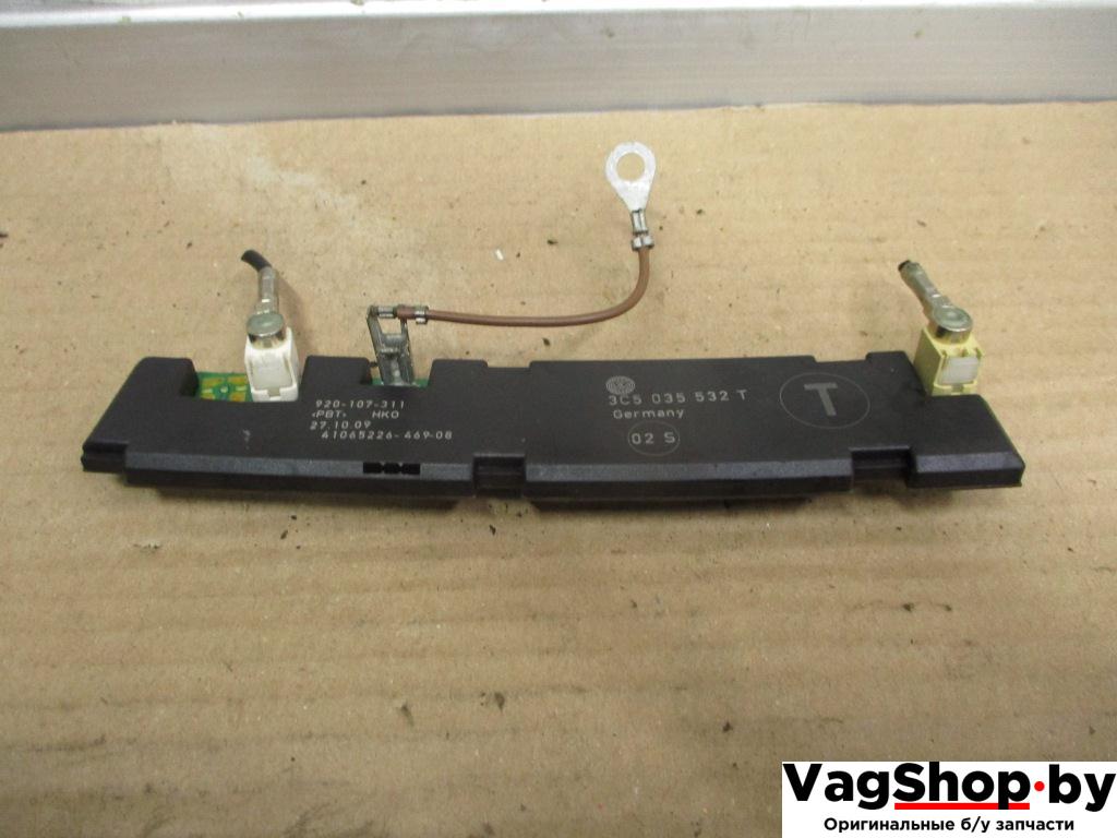 усилитель антенны Volkswagen Passat B6 2009, 2.0 л., TDi, CBD, дизель, МКПП, серебро, седан, передний привод, 3C5035532T - фото №1