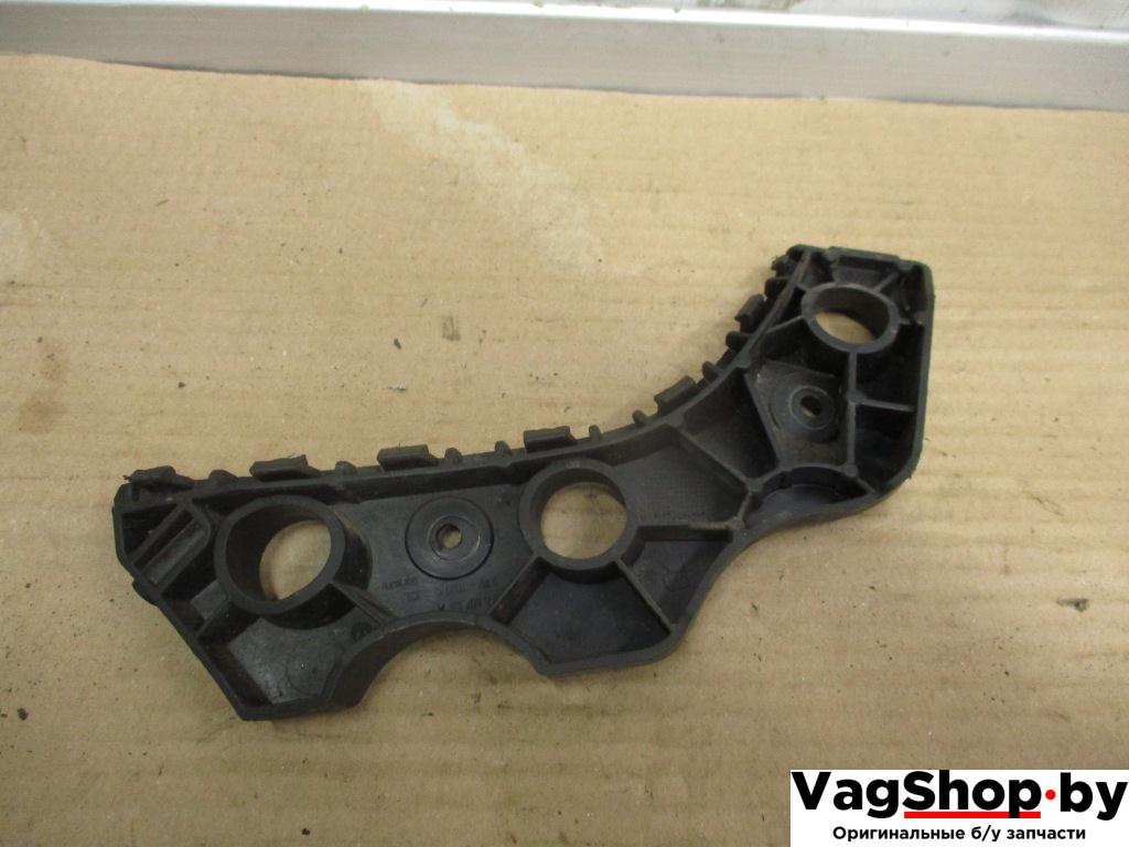 Крепление бампера переднего Volkswagen Passat CC 1 поколение 2009, 2.0 л., TDi, дизель, МКПП, седан, 3C8807184A - фото №1