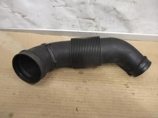 патрубок воздушного фильтра Volkswagen Touareg 1 поколение [рестайлинг] 2008, 3.0 л., TDi, BKS, дизель, АКПП, черный, внедорожник 5 дв., полный привод, 7L6129627F