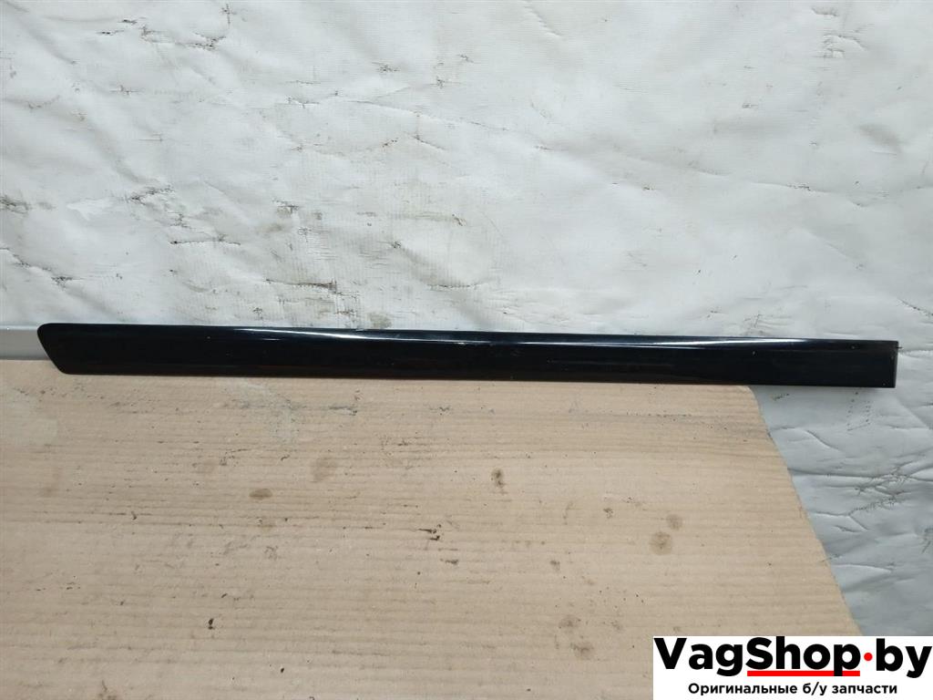 молдинг двери задней правой Audi A4 B7 2006, 2.0 л., TDi, BPW, дизель, МКПП, черный, универсал, передний привод, 8E0853964 - фото №1