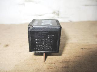 реле (прочие) Volkswagen Sharan 1 поколение [рестайлинг] 2001, 1.9 л., TDi, AUY, дизель, МКПП, зеленый, минивэн, передний привод, 7M0951253A