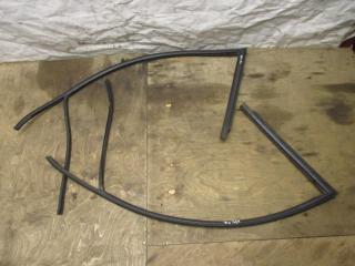 направляющая стекла Volkswagen Touareg 1 поколение [рестайлинг] 2008, 3.0 л., TDi, BKS, дизель, АКПП, черный, внедорожник 5 дв., полный привод, 7L0837431, 7L0837432