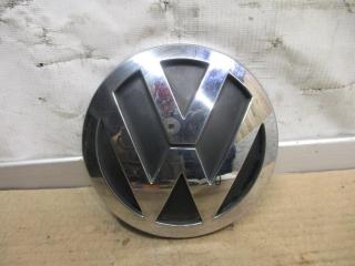 эмблема Volkswagen Touareg 1 поколение [рестайлинг] 2008, 3.0 л., TDi, BKS, дизель, АКПП, черный, внедорожник 5 дв., полный привод, 7L6853630A