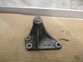 кронштейн (крепление) Volkswagen Touareg 1 поколение [рестайлинг] 2008, 3.0 л., TDi, BKS, дизель, АКПП, черный, внедорожник 5 дв., полный привод, 059145174A