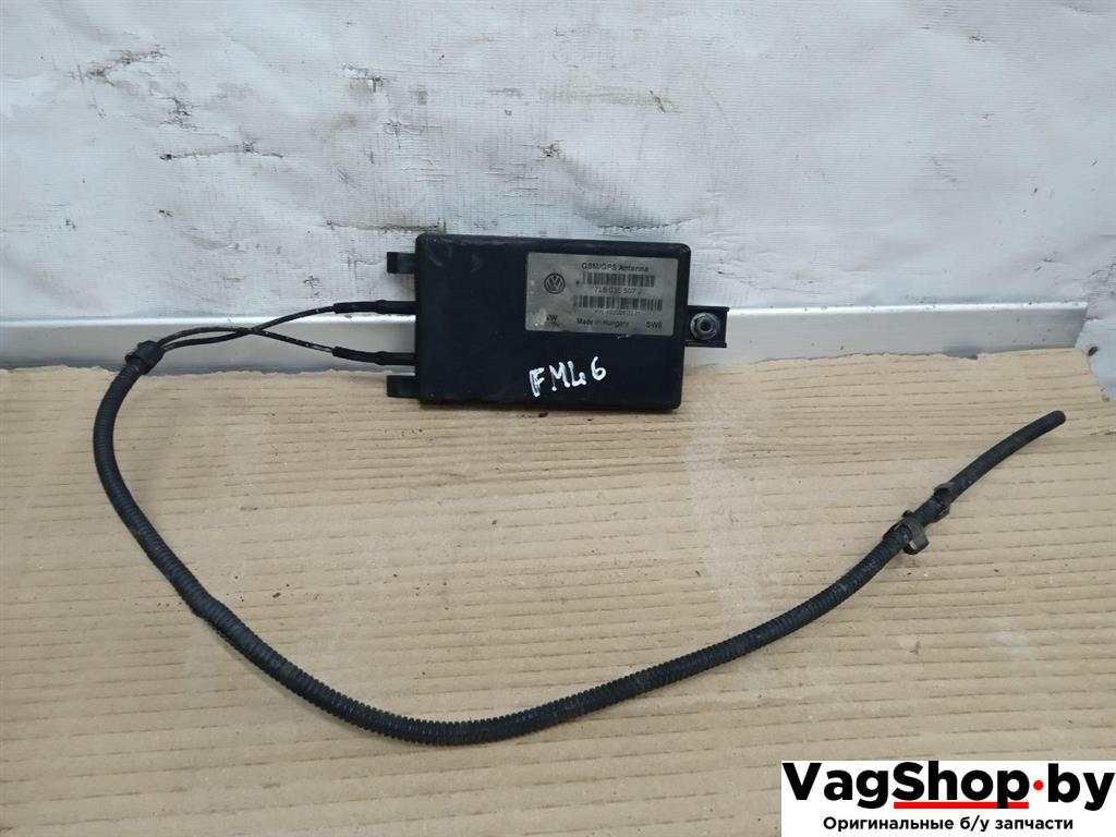 Антенна навигации Volkswagen Touareg 1 поколение 2006, 2.5 л., TDi, BAC, дизель, АКПП, синий, внедорожник 5 дв., полный привод, 7L6035507J - фото №1