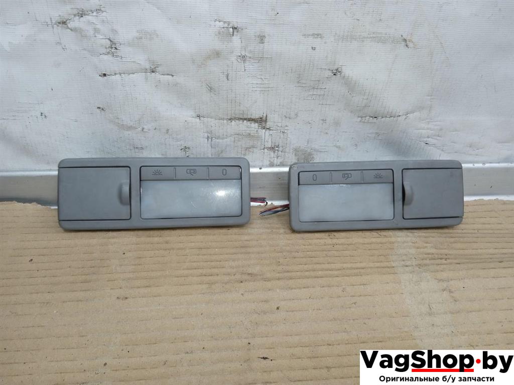 фонарь салона (плафон) Volkswagen Touareg 1 поколение 2006, 2.5 л., TDi, BAC, дизель, АКПП, синий, внедорожник 5 дв., полный привод, 7L6947291B, 7L6947292B - фото №1