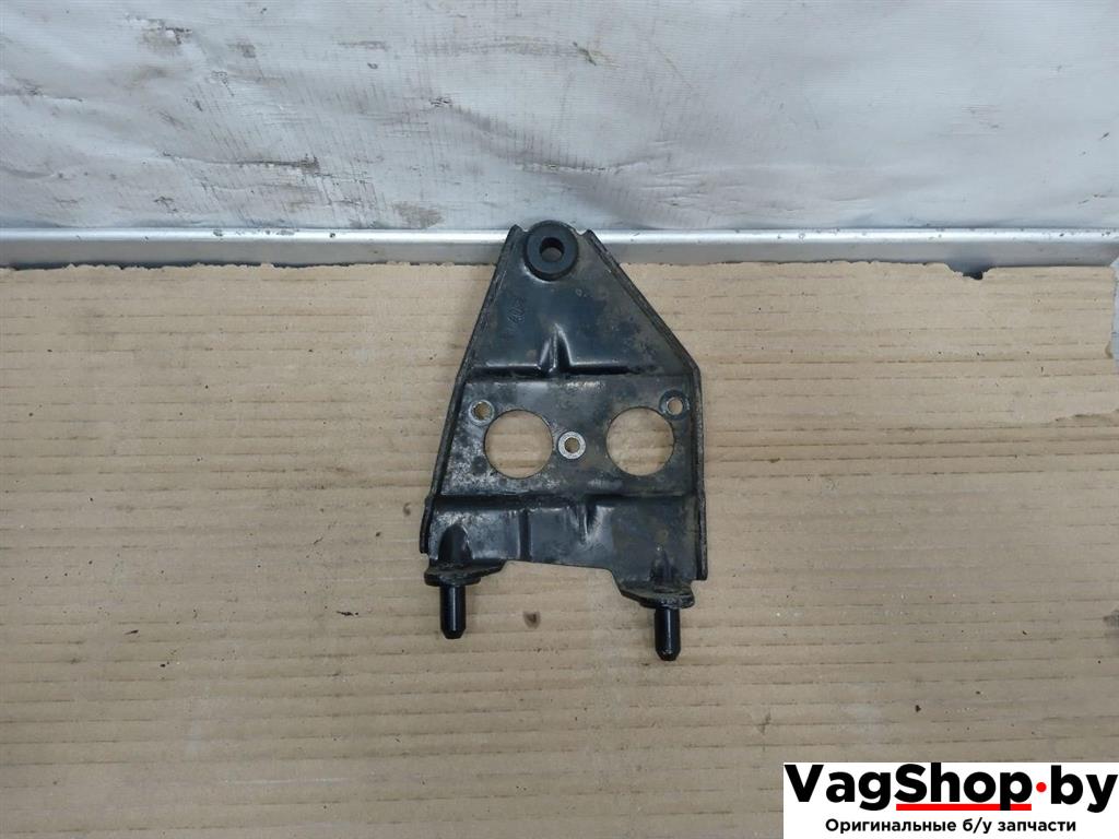 Крепление блока ABS Volkswagen Golf 6 поколение 2011, 2.0 л., TDi, CFF, дизель, МКПП, серебро, хетчбэк 5 дв., передний привод, 1K0614235D - фото №1