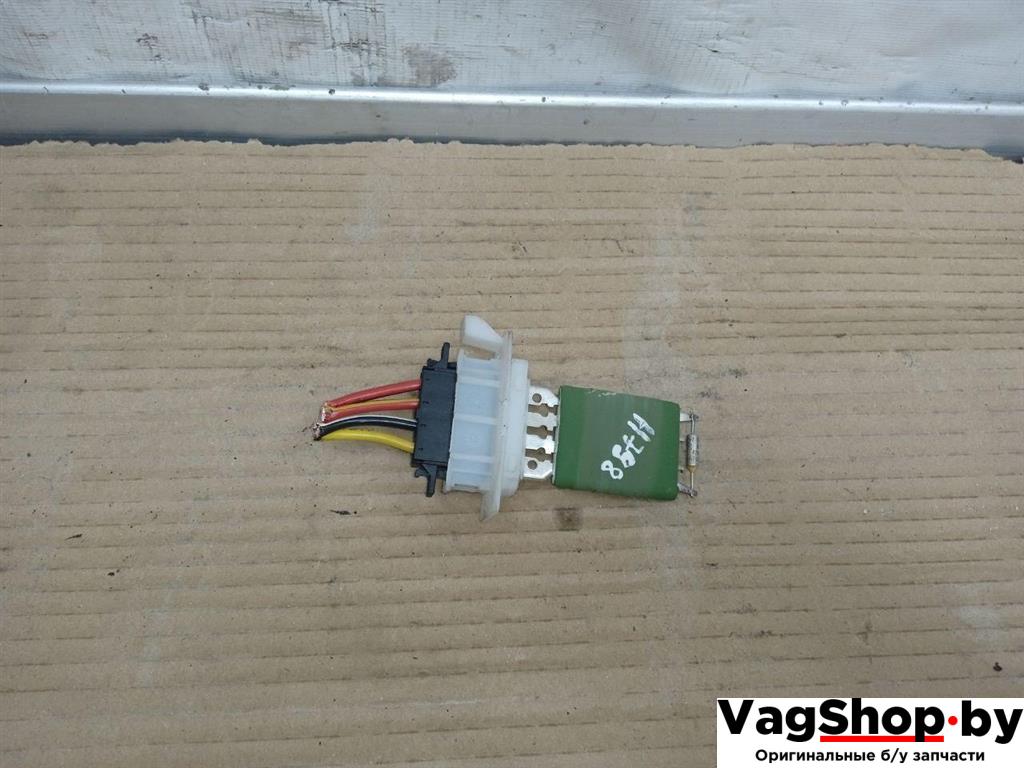 сопротивление печки Volkswagen Golf 6 поколение 2011, 2.0 л., TDi, CFF, дизель, МКПП, серебро, хетчбэк 5 дв., передний привод - фото №1