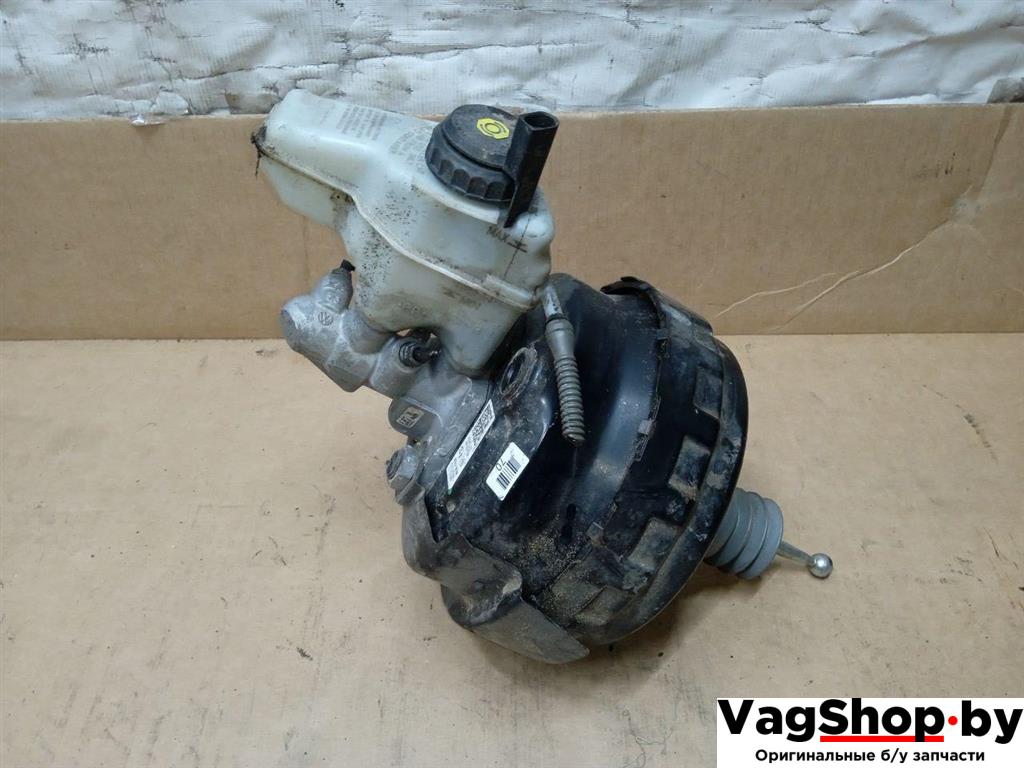 вакуумный усилитель тормозов Volkswagen Golf 6 поколение 2011, 2.0 л., TDi, CFF, дизель, МКПП, серебро, хетчбэк 5 дв., передний привод, 1K2614105BN - фото №1