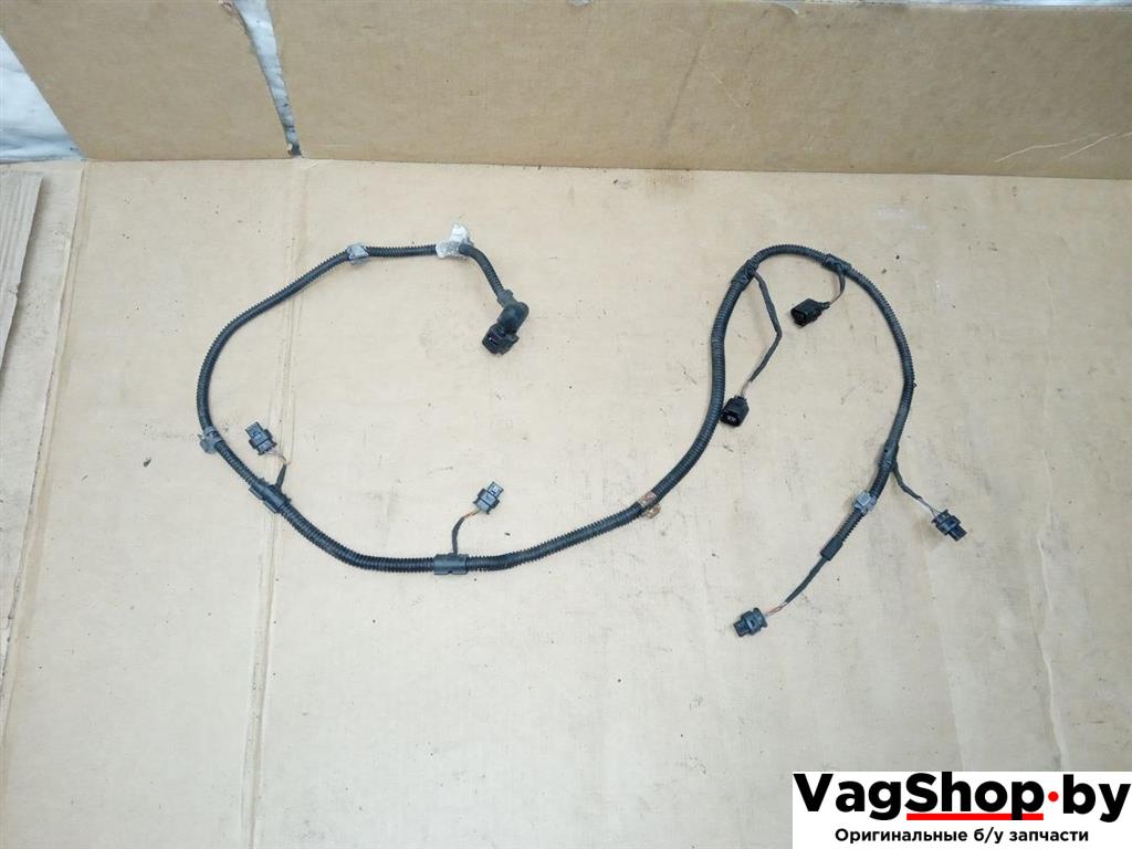 Проводка бампера заднего Volkswagen Golf 6 поколение 2011, 2.0 л., TDi, CFF, дизель, МКПП, серебро, хетчбэк 5 дв., передний привод, 5K0971104D - фото №1