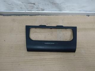 рамка блока управления климой Volkswagen Golf 6 поколение 2011, 2.0 л., TDi, CFF, дизель, МКПП, серебро, хетчбэк 5 дв., передний привод, 5K0919234A, 5K0858069D