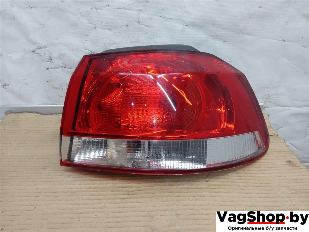 фонарь задний правый Volkswagen Golf 6 поколение 2011, 2.0 л., TDi, CFF, дизель, МКПП, серебро, хетчбэк 5 дв., передний привод, 5K0945096E - фото №1