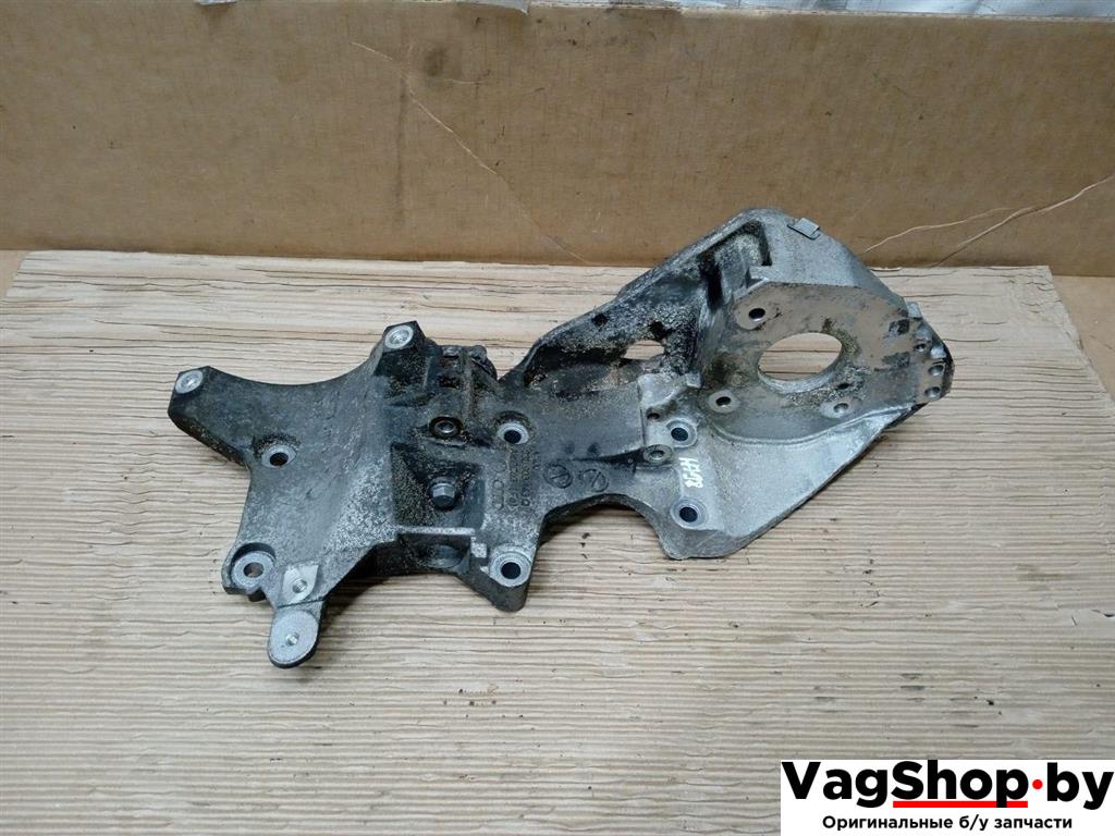 кронштейн двигателя Volkswagen Golf 6 поколение 2011, 2.0 л., TDi, CFF, дизель, МКПП, серебро, хетчбэк 5 дв., передний привод, 03L903143Q - фото №1