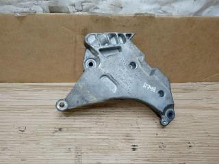 кронштейн двигателя Volkswagen Golf 6 поколение 2011, 2.0 л., TDi, CFF, дизель, МКПП, серебро, хетчбэк 5 дв., передний привод, 03L199207