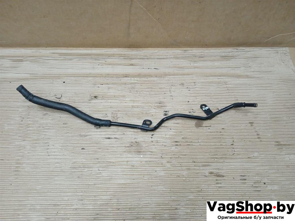 трубка охлаждающей жидкости Volkswagen Golf 6 поколение 2011, 2.0 л., TDi, CFF, дизель, МКПП, серебро, хетчбэк 5 дв., передний привод, 5K0121070C - фото №1