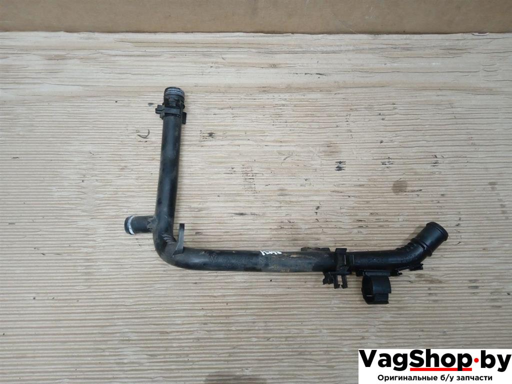 трубка охлаждающей жидкости Volkswagen Golf 6 поколение 2011, 2.0 л., TDi, CFF, дизель, МКПП, серебро, хетчбэк 5 дв., передний привод, 03L121065AJ - фото №1
