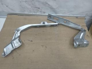 петля капота Audi Q5 8R 2011, 2.0 л., TDi, CJC, дизель, МКПП, серебро, внедорожник 5 дв., полный привод, 8R0823301A, 8R0823302A