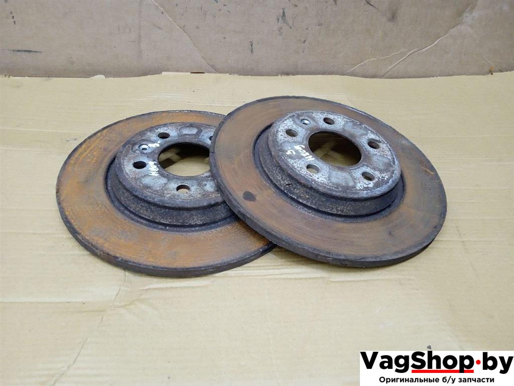 диск тормозной задний Audi Q5 8R 2011, 2.0 л., TDi, CJC, дизель, МКПП, серебро, внедорожник 5 дв., полный привод - фото №1