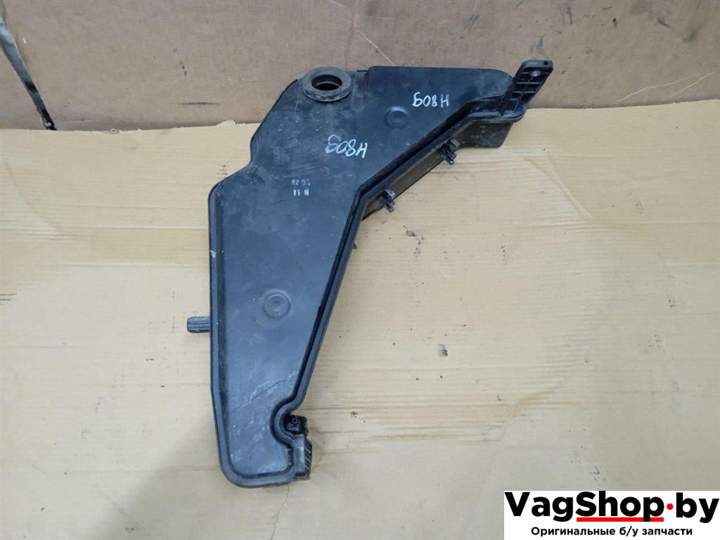 бачок омывателя Audi Q5 8R 2011, 2.0 л., TDi, CJC, дизель, МКПП, серебро, внедорожник 5 дв., полный привод, 8R0955453C, 8K9955647 - фото №1