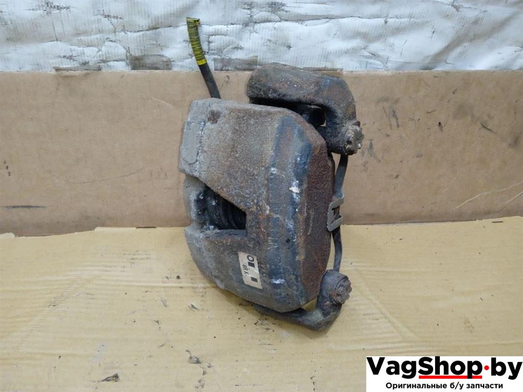 суппорт передний правый Audi Q5 8R 2011, 2.0 л., TDi, CJC, дизель, МКПП, серебро, внедорожник 5 дв., полный привод - фото №1