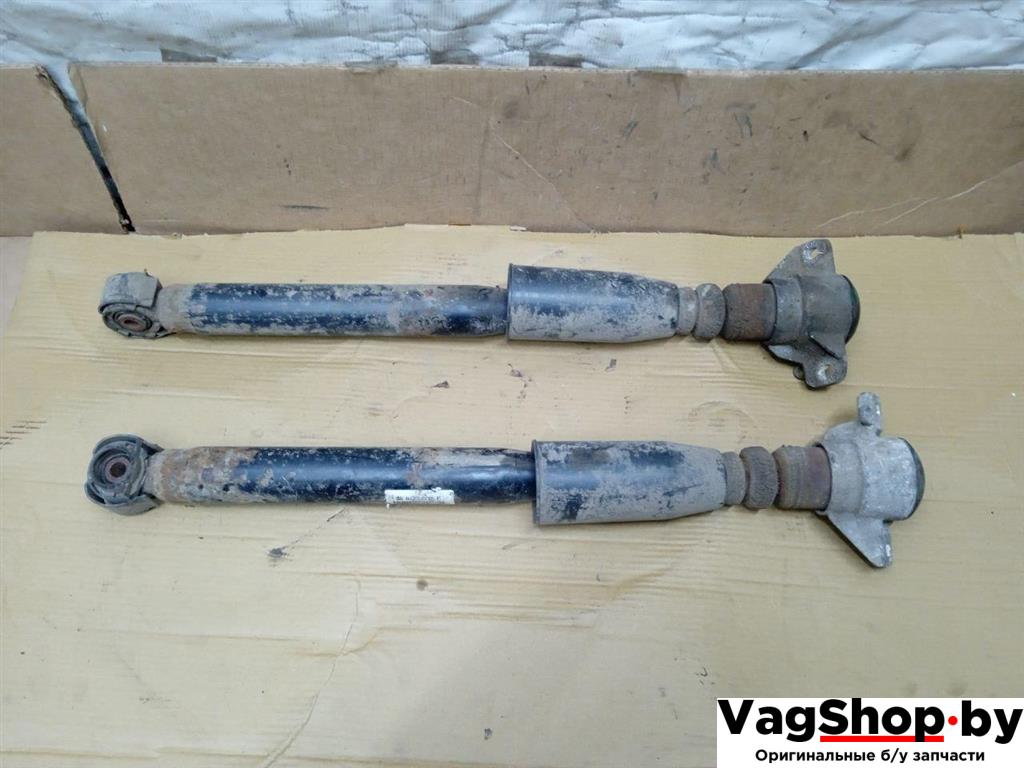 амортизатор задний Audi Q5 8R 2011, 2.0 л., TDi, CJC, дизель, МКПП, серебро, внедорожник 5 дв., полный привод, 8R0513035E - фото №1