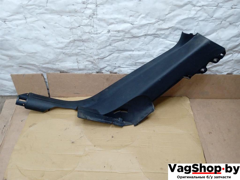 обшивка стойки задней правой Audi Q5 8R 2011, 2.0 л., TDi, CJC, дизель, МКПП, серебро, внедорожник 5 дв., полный привод, 8R0867768B - фото №1