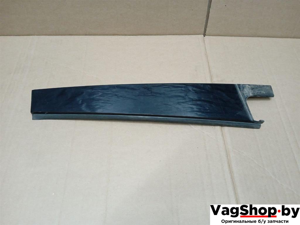 молдинг двери задней левой Audi Q5 8R 2011, 2.0 л., TDi, CJC, дизель, МКПП, серебро, внедорожник 5 дв., полный привод, 8R0839901M - фото №1