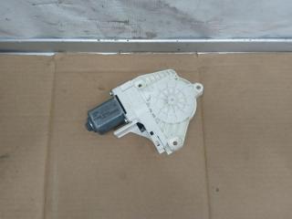 моторчик стеклоподъемника задний левый Audi Q5 8R 2011, 2.0 л., TDi, CJC, дизель, МКПП, серебро, внедорожник 5 дв., полный привод, 8K0959811A