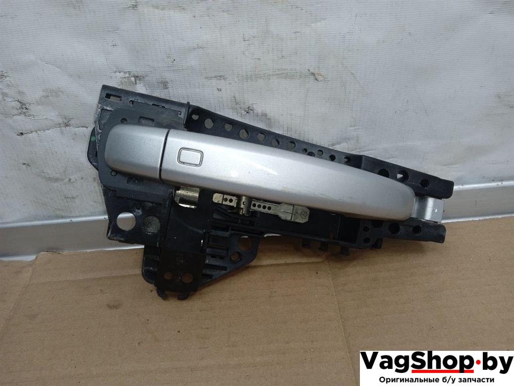 ручка наружная передняя правая Audi Q5 8R 2011, 2.0 л., TDi, CJC, дизель, МКПП, серебро, внедорожник 5 дв., полный привод, 8T0837886B - фото №1