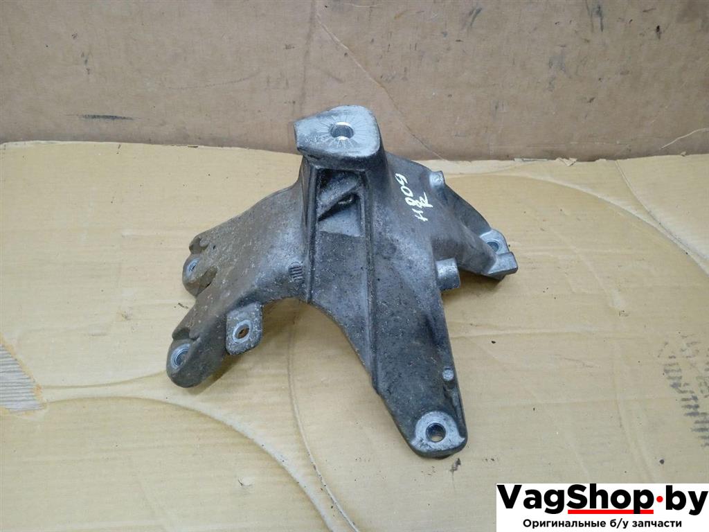 кронштейн двигателя Audi Q5 8R 2011, 2.0 л., TDi, CJC, дизель, МКПП, серебро, внедорожник 5 дв., полный привод, 8K0199308BE - фото №1