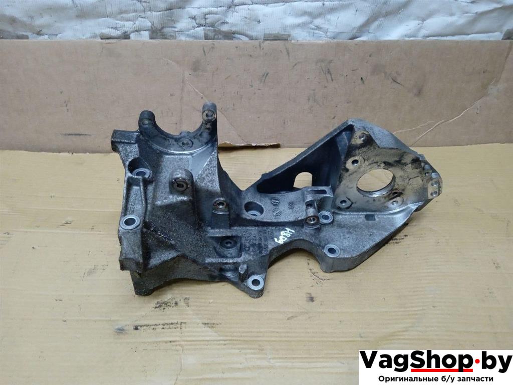 кронштейн двигателя Audi Q5 8R 2011, 2.0 л., TDi, CJC, дизель, МКПП, серебро, внедорожник 5 дв., полный привод, 03L903143H - фото №1