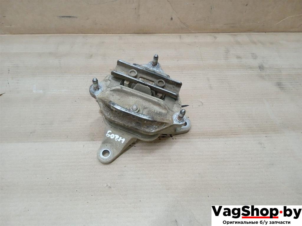 подушка крепления КПП Audi Q5 8R 2011, 2.0 л., TDi, CJC, дизель, МКПП, серебро, внедорожник 5 дв., полный привод, 8K0399151, 8K0399115R - фото №1