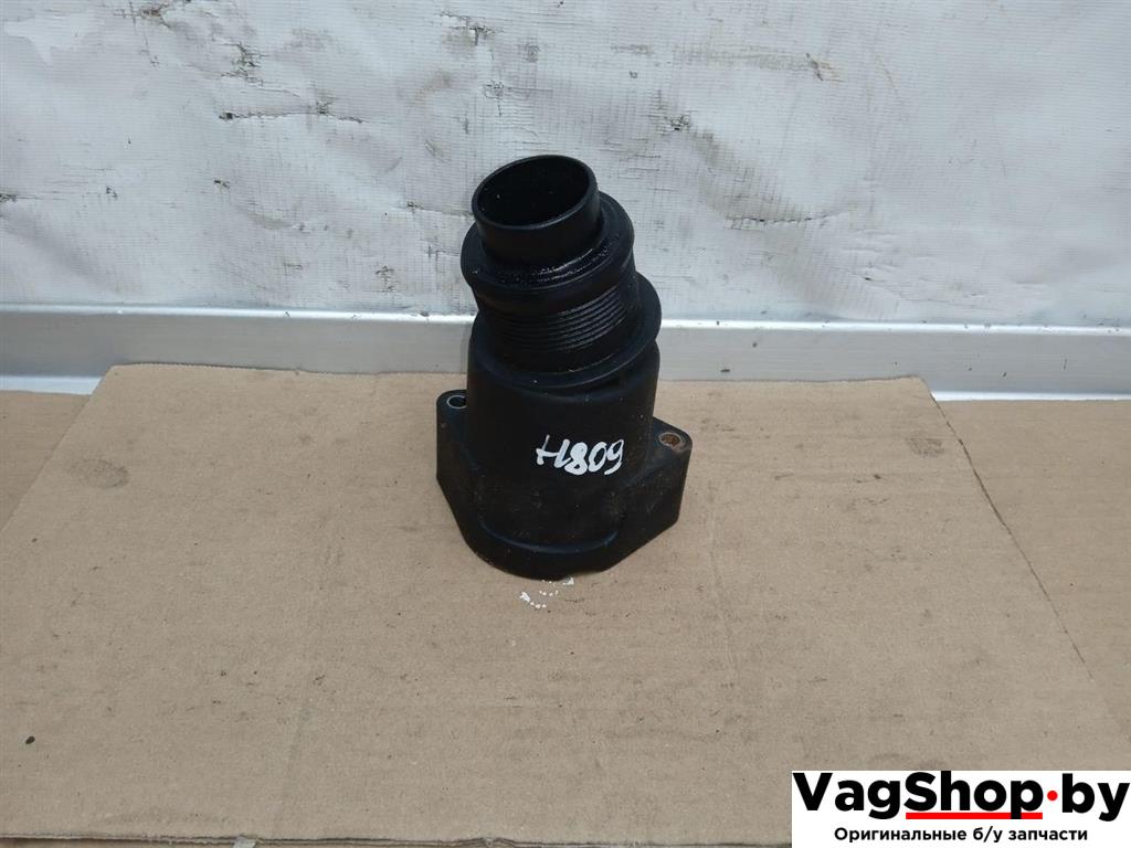 патрубок турбины Audi Q5 8R 2011, 2.0 л., TDi, CJC, дизель, МКПП, серебро, внедорожник 5 дв., полный привод, 03L131111G - фото №1