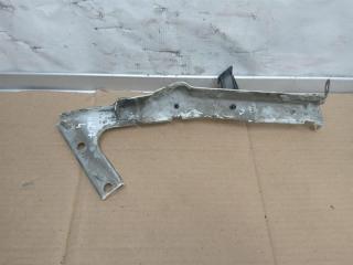 крепление ( кронштейн ) крыла Audi A5 8T 2007, 3.0 л., TDi, CAP, дизель, МКПП, белый, купе, полный привод, 8T0821135A