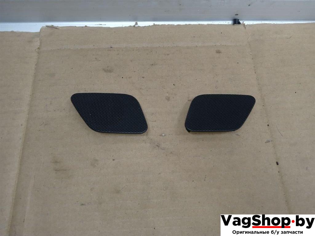 сетка на динамик Audi A5 8T 2007, 3.0 л., TDi, CAP, дизель, МКПП, белый, купе, полный привод, 8T0035409, 8T0035410 - фото №1