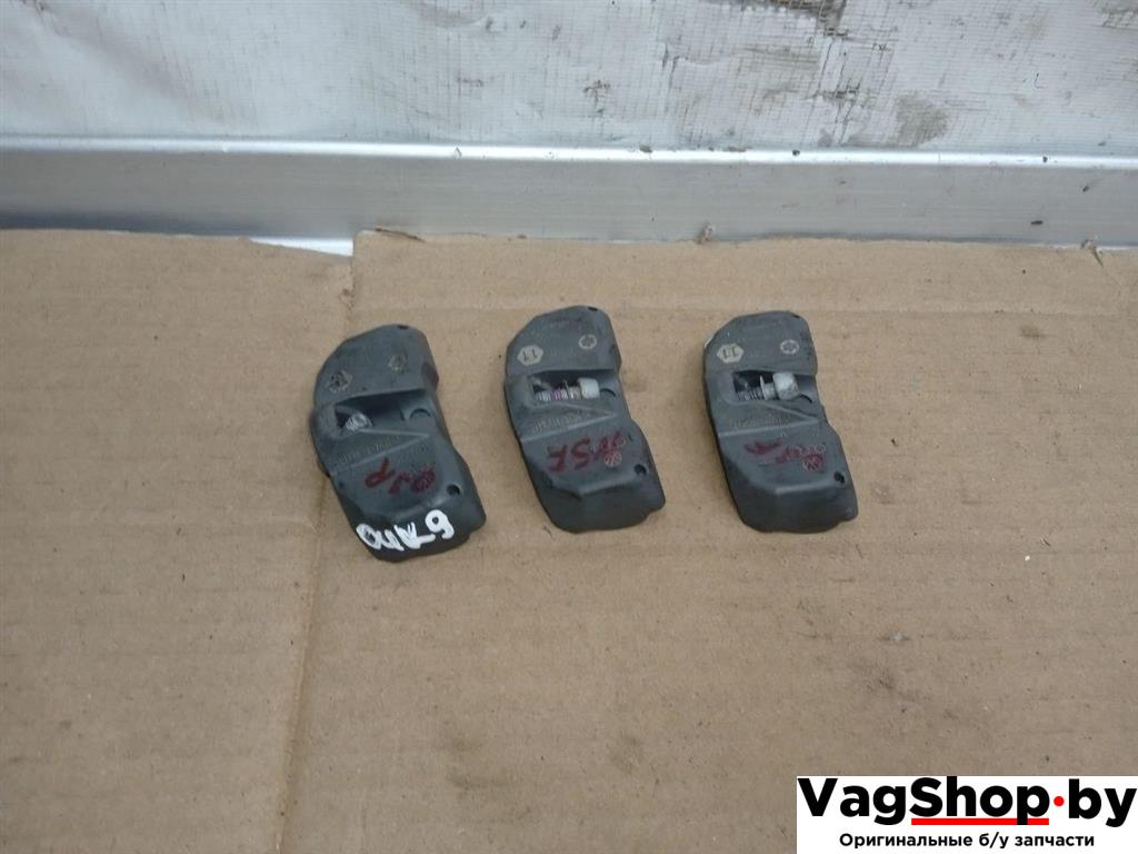 датчик давления в шине Audi A6 Allroad Quattro C6/4F 2007, 3.2 л., FSI, AUK, бензин, МКПП, синий, универсал, полный привод, 4F0907275B - фото №1