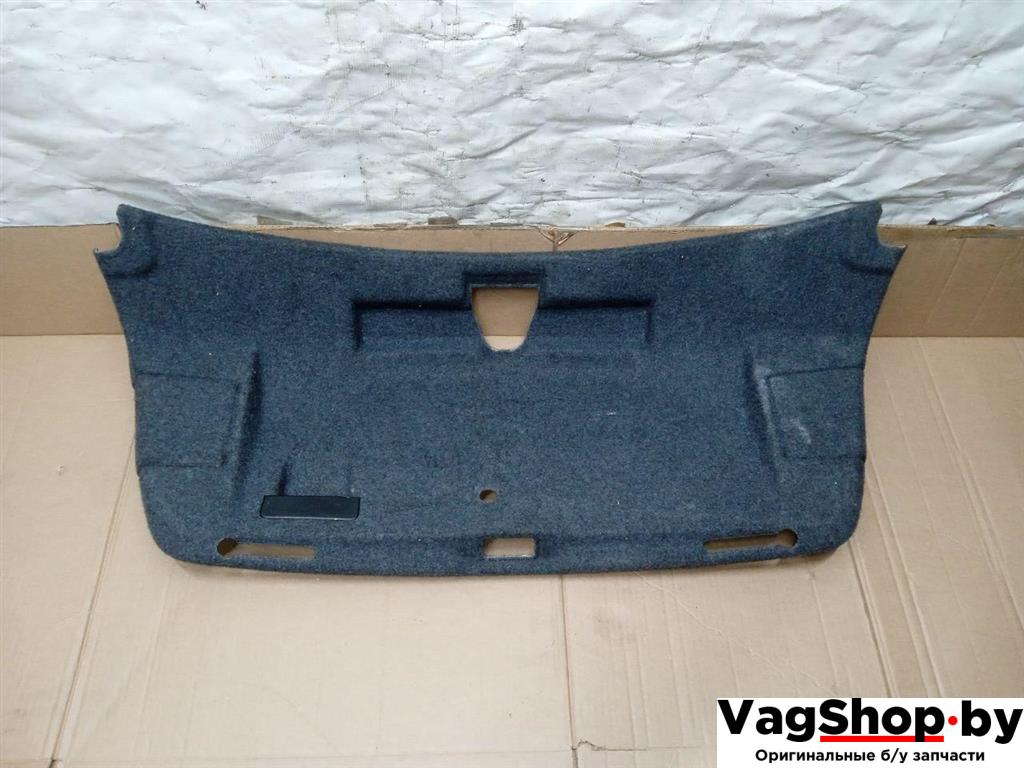 обшивка крышки багажника Audi A5 8T 2007, 3.0 л., TDi, CAP, дизель, МКПП, белый, купе, полный привод, 8T0867975A - фото №1