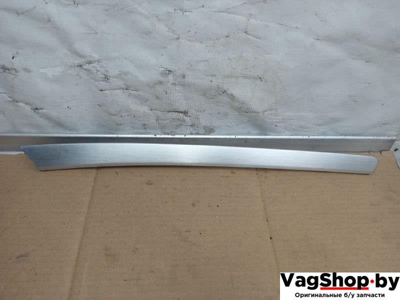 молдинг двери передней правой Audi A5 8T 2007, 3.0 л., TDi, CAP, дизель, МКПП, белый, купе, полный привод, 8T0867409 - фото №1